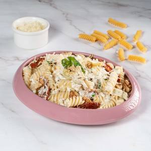 Fusili in Cheese Sauce