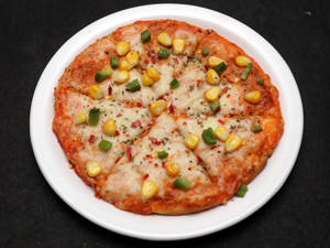 Corn cheese pizza