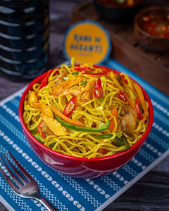 Singapore Stir Fried Noodles - Veg