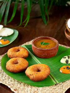 Minapa Vada. (3 Pcs)