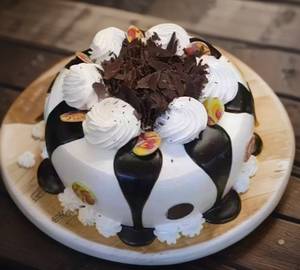Black Forest Matka  Cake 500 Gm