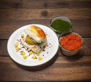 Chilli Cheese Corn Vada Pav