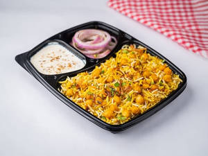 Spicy Chana Bombay Tawa Pulao Meal