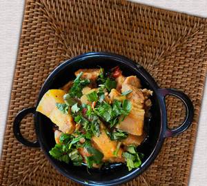 Pork With Fresh Bamboo Shoot (gravy)