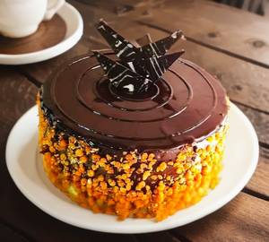 Chocolate Butter Scotch crunch Cake 500 Gm