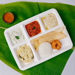 Mini Tiffin