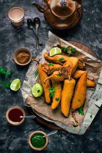 Mirchi Vada
