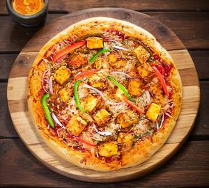 Paneer tikka pizza