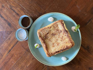 French Toast With Mapel Syrup