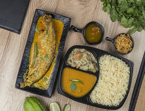 Pabda Shorshe Office Parar Thali