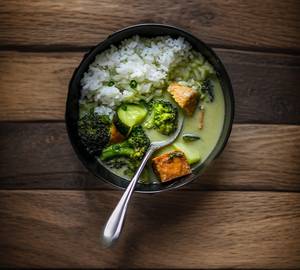 Veg Thai Green Curry With Rice