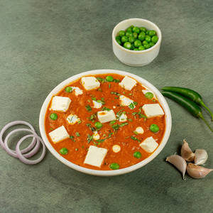 Matar Paneer