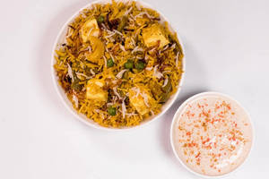 Veg Dum Biryani With Raita