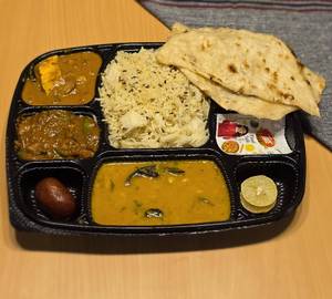 Deluxe Thali