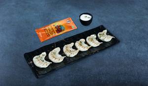 Steamed Chicken Momos - 6 Pcs