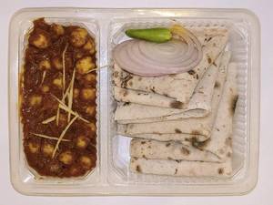 Phulka With Channa Masala