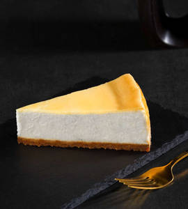 Baked Vanilla Cheesecake