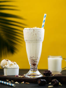 Royal Dry Fruit Milkshake