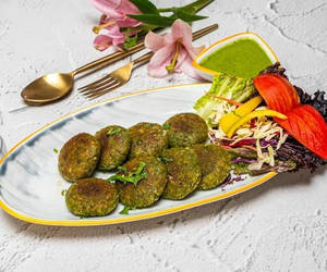 Tawa Ke Hare Bhare Kebab