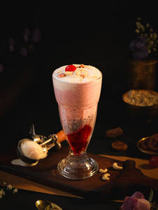 Falooda With 1 Ice Cream