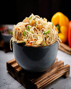 Hakka Noodles - Chicken