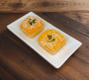 Mini Mango Malai Sandwich