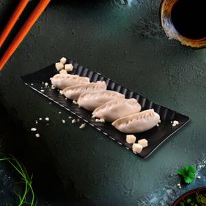 Chicken Cheese Peri Peri Steamed Momo