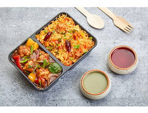 Szechuan Chicken Fried Rice With Chilli Chicken Gravy