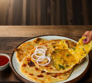 Pyaz paratha