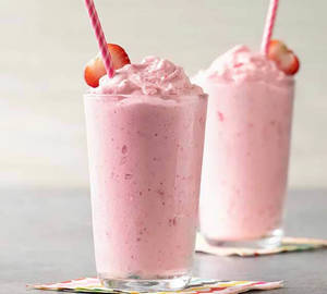 Strawberry shake With Ice cream