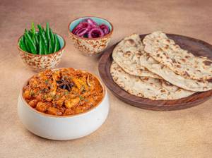 Lahori Chicken Chole Masala Combo