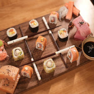 Sushi Family Pack [N Veg] [16 pcs]