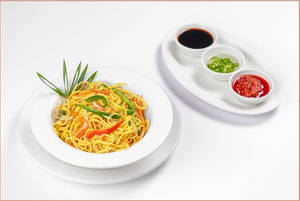 Asian Vegetables Wok Tossed Noodles