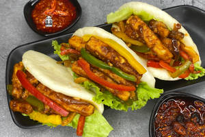 Spicy Cottage Cheese Bao [2 Pcs]