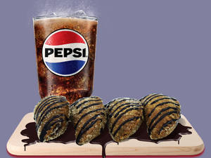 Molten Choco Pie 4pcs + Pepsi