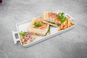 Pulled Chicken Sandwich