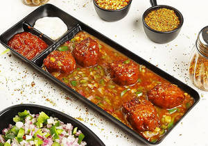 Veg. Manchurian (gravy)