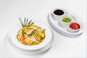 Chicken and Egg Wok Tossed Noodles