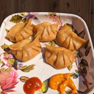 Veg holveet momos 10 pieces