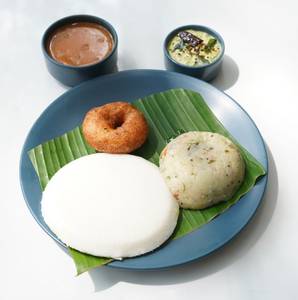Thatte Idli - Khara Bath Breakfast Combo