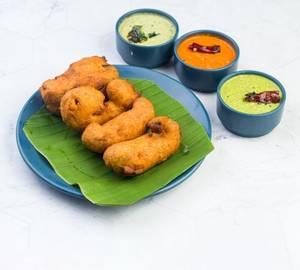 Capsicum Bajji (4 Pcs)
