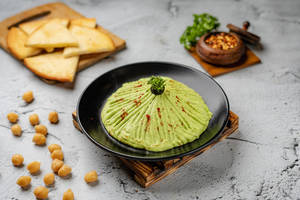 Pesto Hummus With Pita Bread