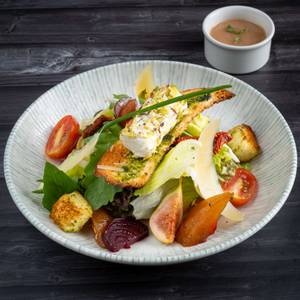 Goat Cheese & Roasted Pear Salad