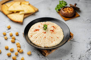 Hummus With Pita Bread