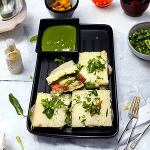 Veg Kachcha Sancwich