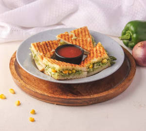 Cheese Chilli Corn Sandwich