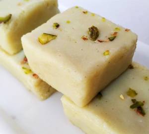 Safed(white) Barfi