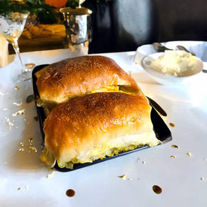 Butter Paav Extra