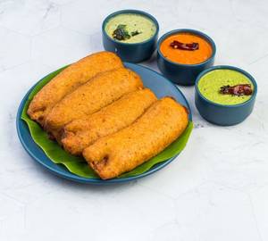 Baalekai (Banana) Bajji (4 Pcs)