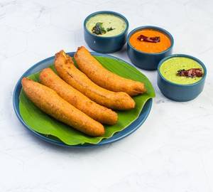 Chilli Bajji (4 Pcs)